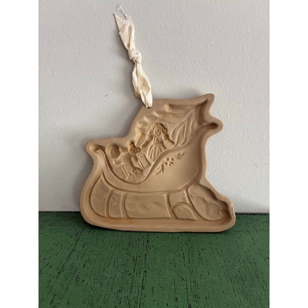 Vintage 1984 Brown Bag Cookie Art Sleigh Cookie Mold Christmas Stoneware
